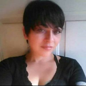 Meet your Posher, Deedee